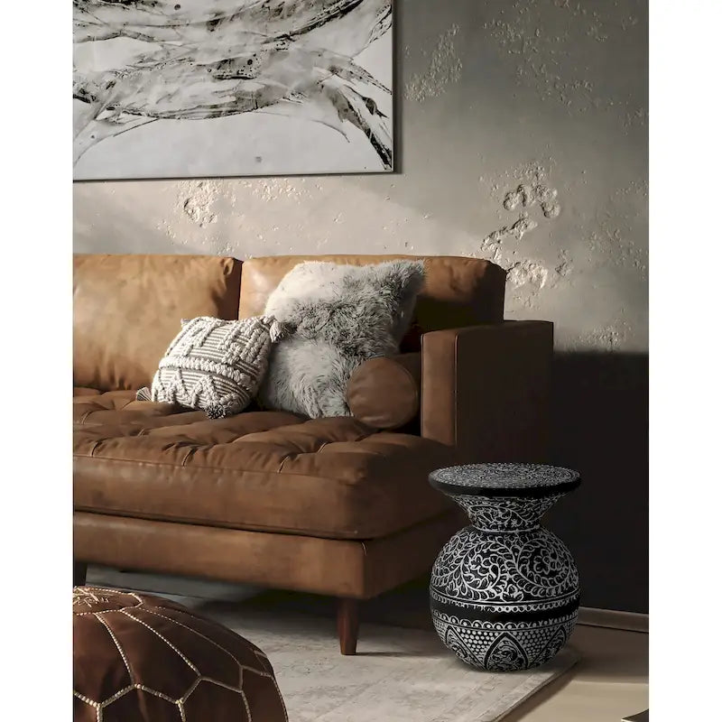 Table d'appoint bohème ronde avec plateau en fer et motif géométrique – Noir / Blanc vieilli, Style bohème, Simple